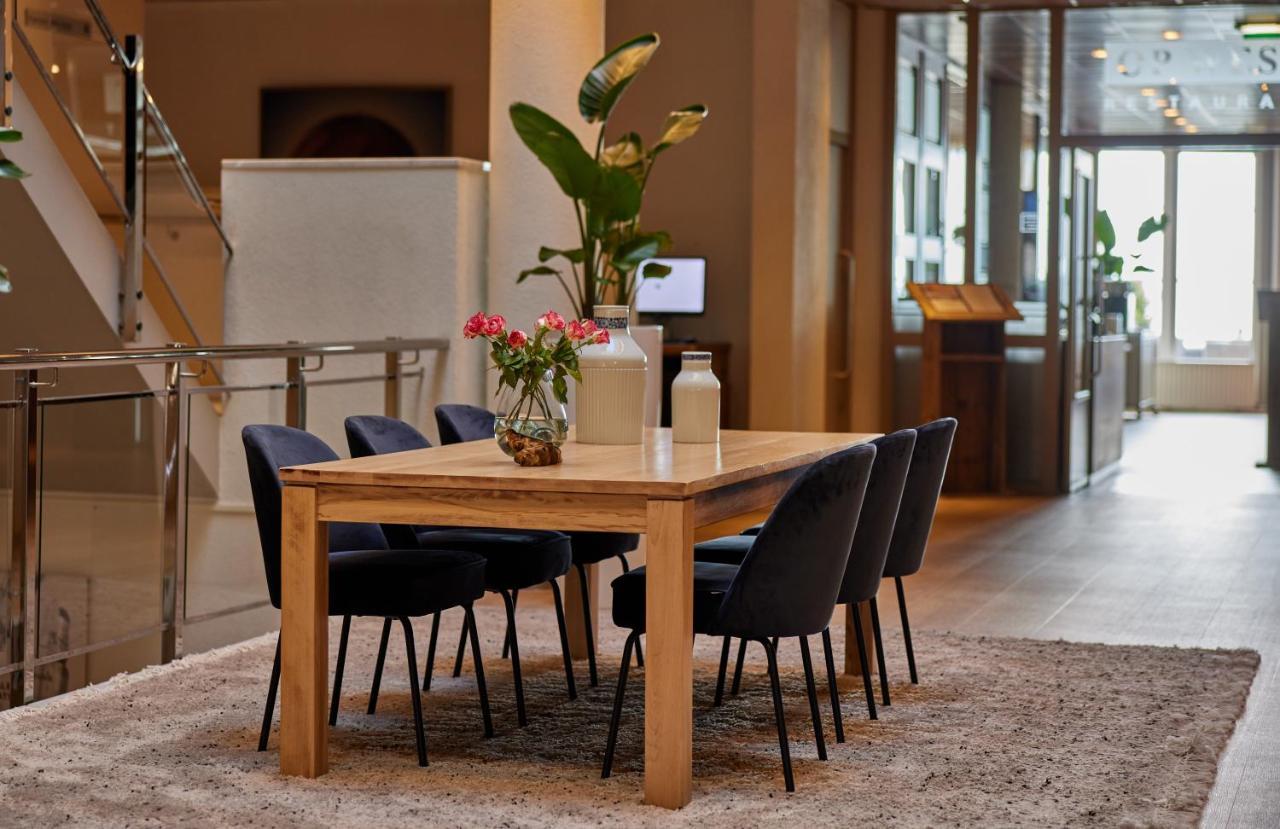 Westcord Hotel Schylge Екстериор снимка
