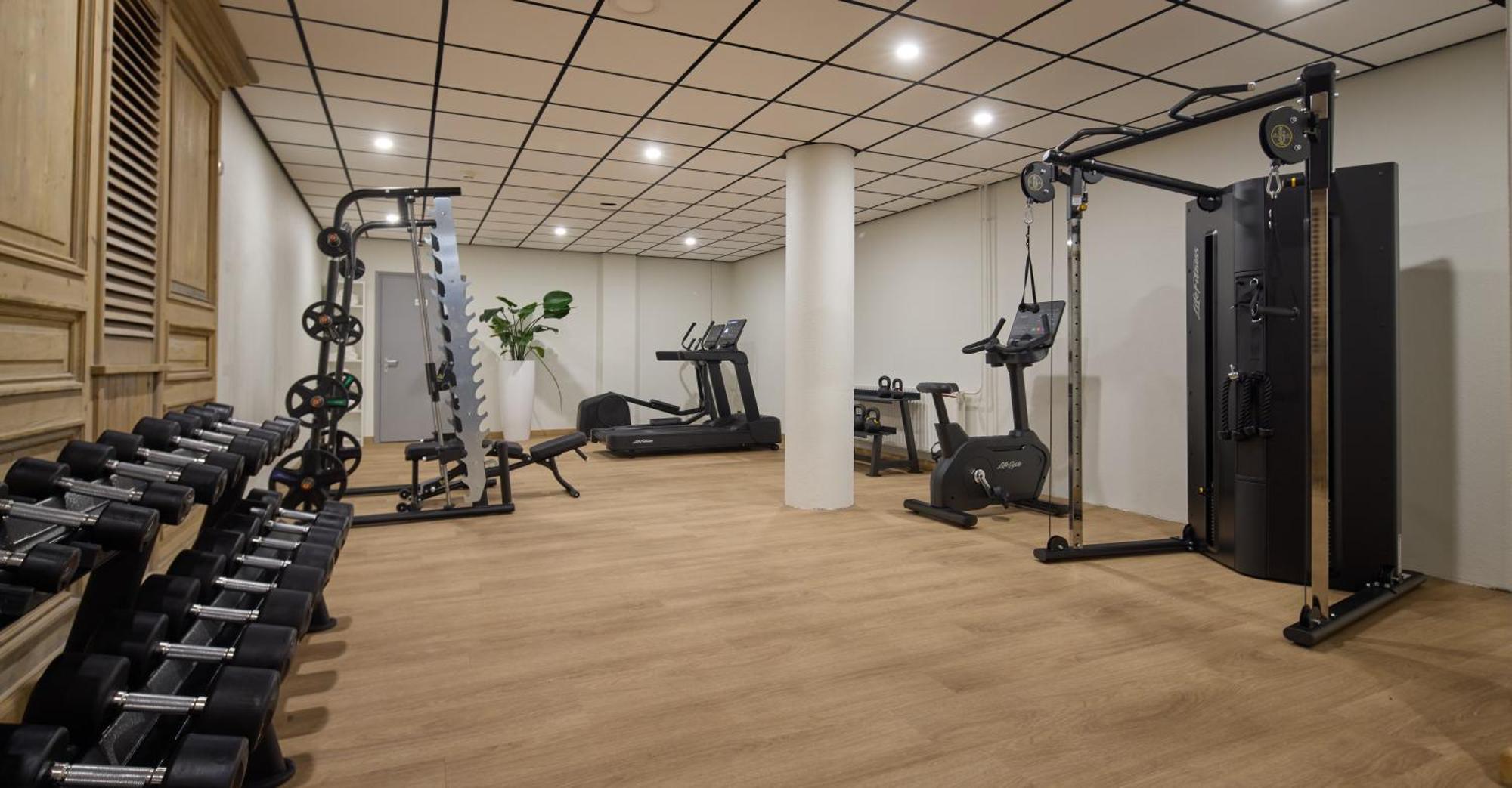 Westcord Hotel Schylge Екстериор снимка